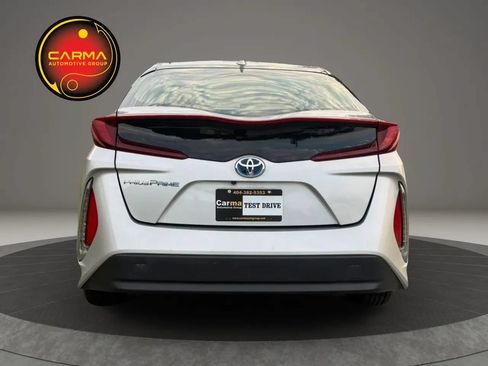 Used 2017 Toyota Prius Prime Advanced FWD image 4