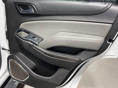Used 2018 Chevrolet Tahoe LT image 13