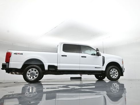 Certified 2023 Ford F250 XLT w/ F-250 >10K GVWR Package image 8