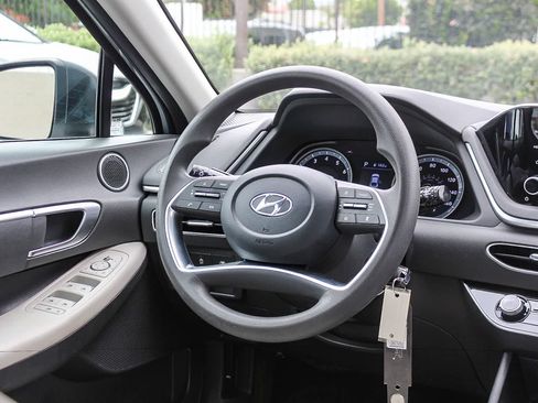 Certified 2023 Hyundai Sonata SE FWD image 19
