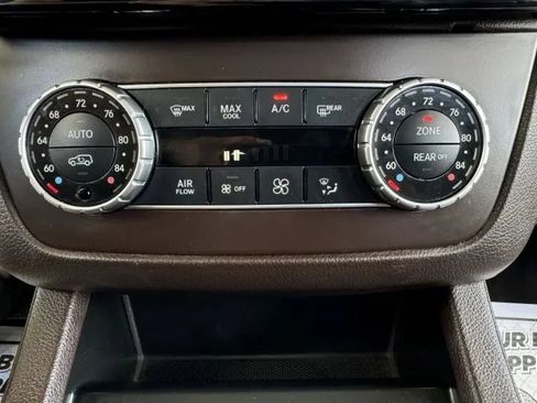 Used 2018 Mercedes-Benz GLS 450 4MATIC w/ Premium Package image 37
