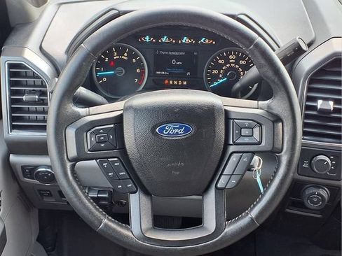 Used 2018 Ford F150 XLT w/ Equipment Group 302A Luxury AWD/4WD image 26