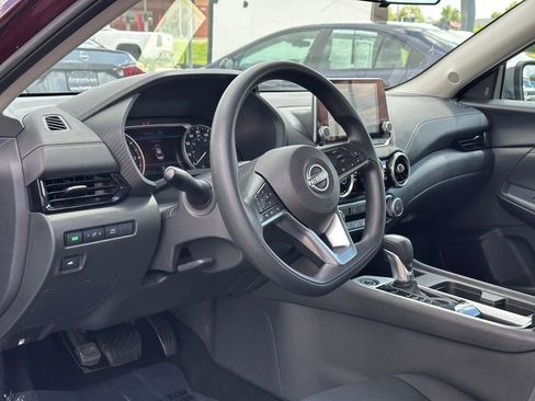 Used 2024 Nissan Sentra SV FWD image 19