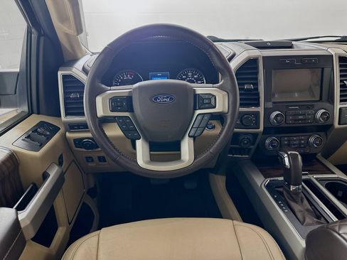 Used 2019 Ford F150 Lariat w/ Equipment Group 502A Luxury AWD/4WD image 24