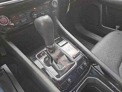 Used 2024 Jeep Compass Trailhawk image 64