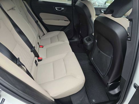 New 2026 Volvo XC60 B5 Core image 12