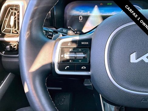 Used 2022 Kia Sorento SX Prestige image 11