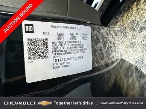 Used 2026 Chevrolet Corvette Stingray Coupe w/ 1LT RWD image 36