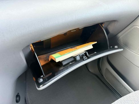 Used 2002 Ford Windstar LX image 20