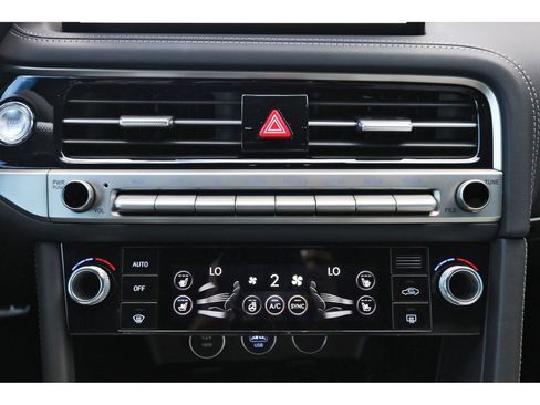 Used 2025 Genesis G70 3.3T Advanced w/ Sport Prestige Package image 26