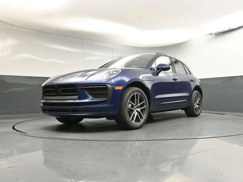 New 2026 Porsche Macan AWD/4WD image 28