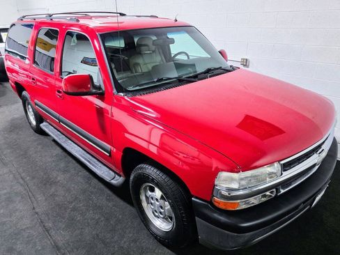 Used 2002 Chevrolet Suburban LT RWD image 6