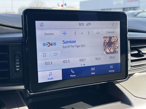 Used 2022 Ford Explorer XLT AWD/4WD image 30