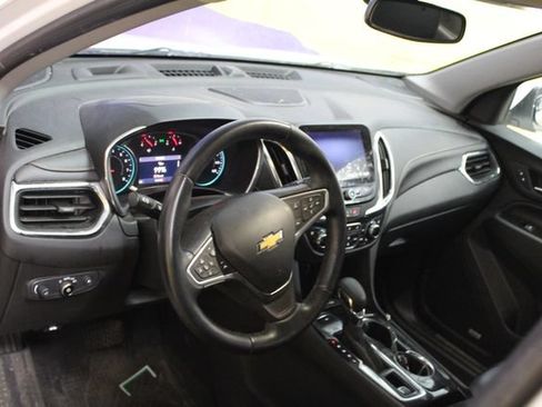 Used 2023 Chevrolet Equinox Premier AWD/4WD image 14