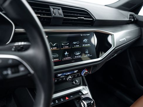 Certified 2023 Audi Q3 2.0T Premium w/ Convenience Package image 12