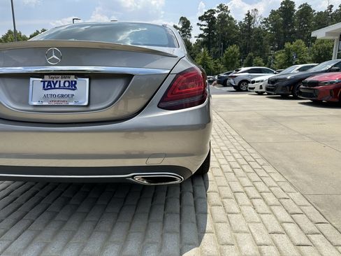 Used 2019 Mercedes-Benz C 300 Sedan image 19