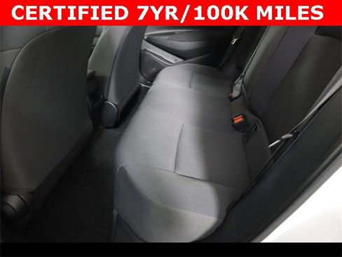 Used 2022 Toyota Corolla LE image 12