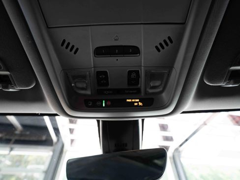 Used 2023 Chevrolet Blazer LT w/ Sound & Technology Package AWD/4WD image 18