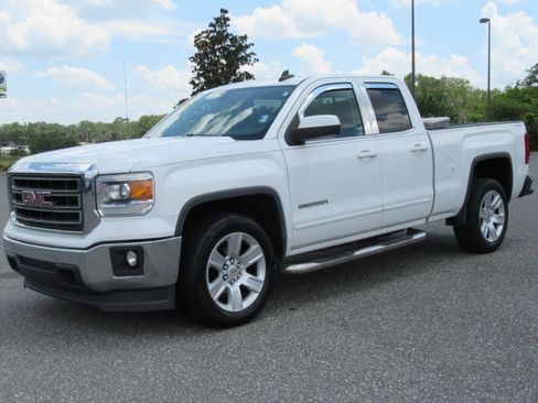 Used 2015 GMC Sierra 1500 SLE w/ SLE Value Package RWD image 3