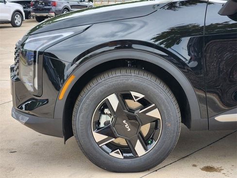 New 2026 Kia Sportage LX w/ LX Convenience Package AWD/4WD image 5