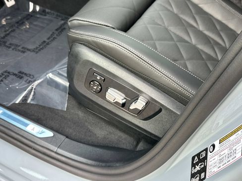 New 2026 BMW X5 xDrive40i w/ M Sport Package image 17