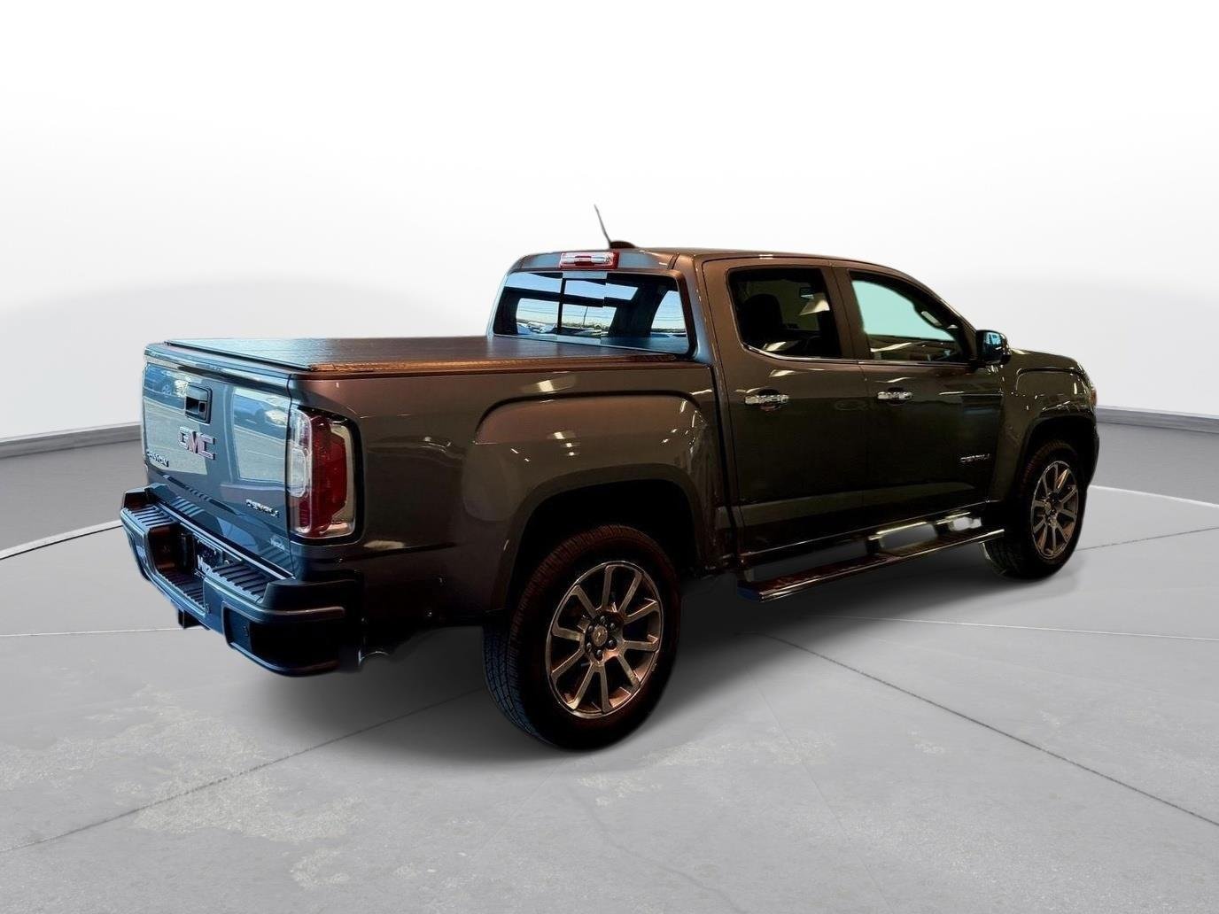 Used 2019 GMC Canyon Denali AWD/4WD image 11