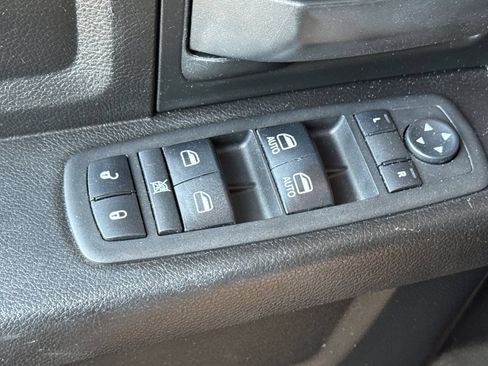 Used 2019 RAM 1500 Express w/ Wheel & Sound Group AWD/4WD image 14