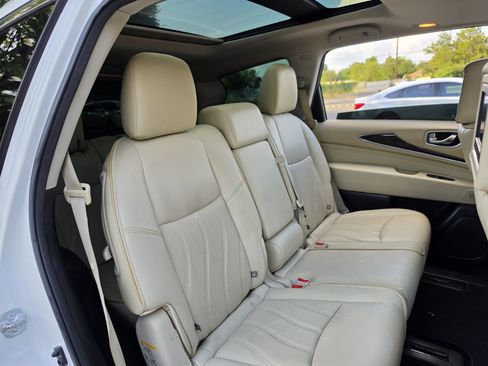 Used 2015 INFINITI QX60 FWD w/ Deluxe Touring Package image 25