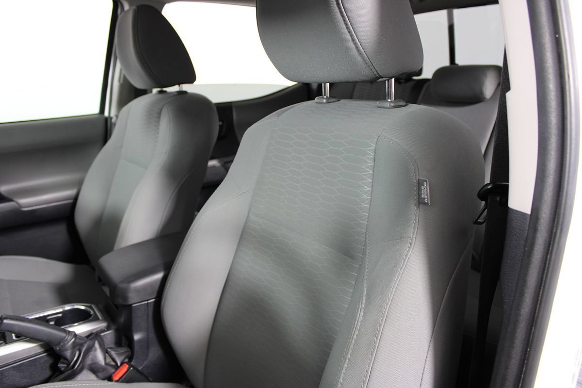 Used 2018 Toyota Tacoma SR5 RWD image 27