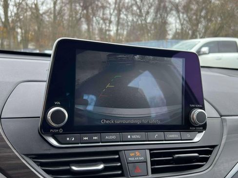 Used 2024 Nissan Altima 2.5 SV image 27