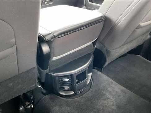 Used 2024 RAM 3500 Big Horn image 39