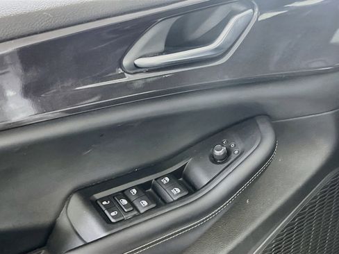 Used 2023 Jeep Grand Cherokee Altitude image 17