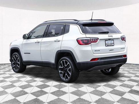 Used 2018 Jeep Compass Limited w/ Navigation Group AWD/4WD image 15