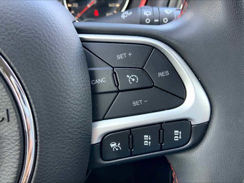 Used 2021 Jeep Compass Trailhawk image 21