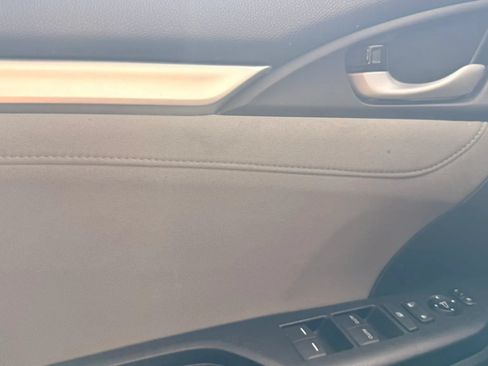 Used 2021 Honda Civic EX image 26