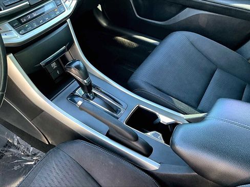 Used 2014 Honda Accord Sport image 16