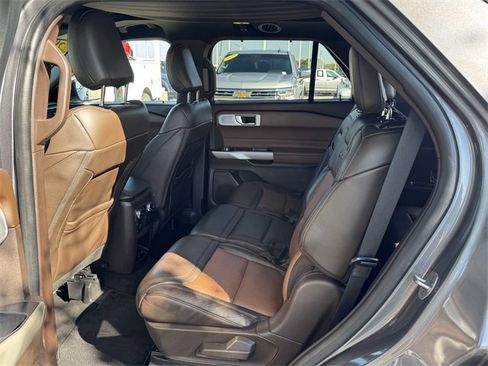 Used 2022 Ford Explorer King Ranch image 24