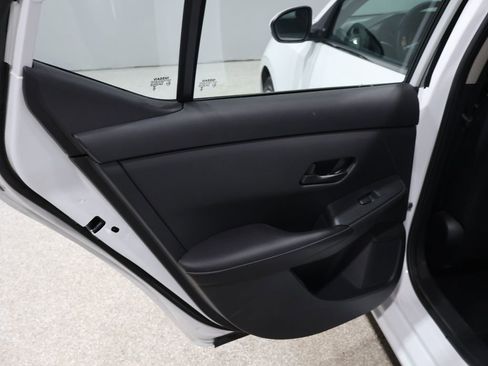 Used 2024 Nissan Sentra S image 19