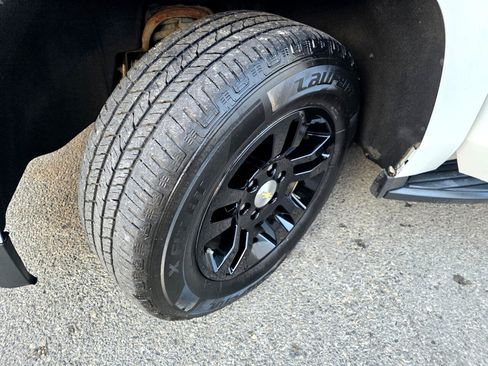 Used 2016 Chevrolet Tahoe LT image 27