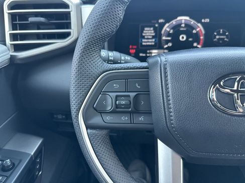 Used 2025 Toyota Tundra Limited image 18