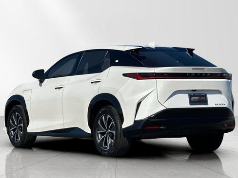 Certified 2024 Lexus RZ 300e Premium FWD image 4