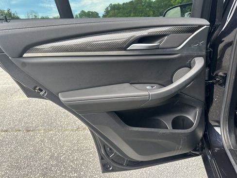 Used 2023 BMW X4 M40i w/ Premium Package image 30