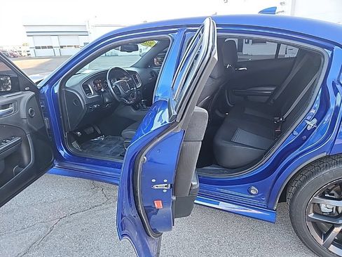 Used 2022 Dodge Charger R/T w/ Blacktop Package RWD image 9