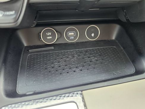 Used 2023 Genesis G70 3.3T w/ Sport Prestige Package AWD/4WD image 39