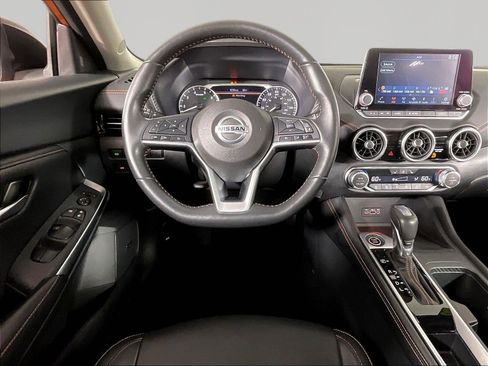 Used 2023 Nissan Sentra SR w/ SR Premium Package FWD image 8