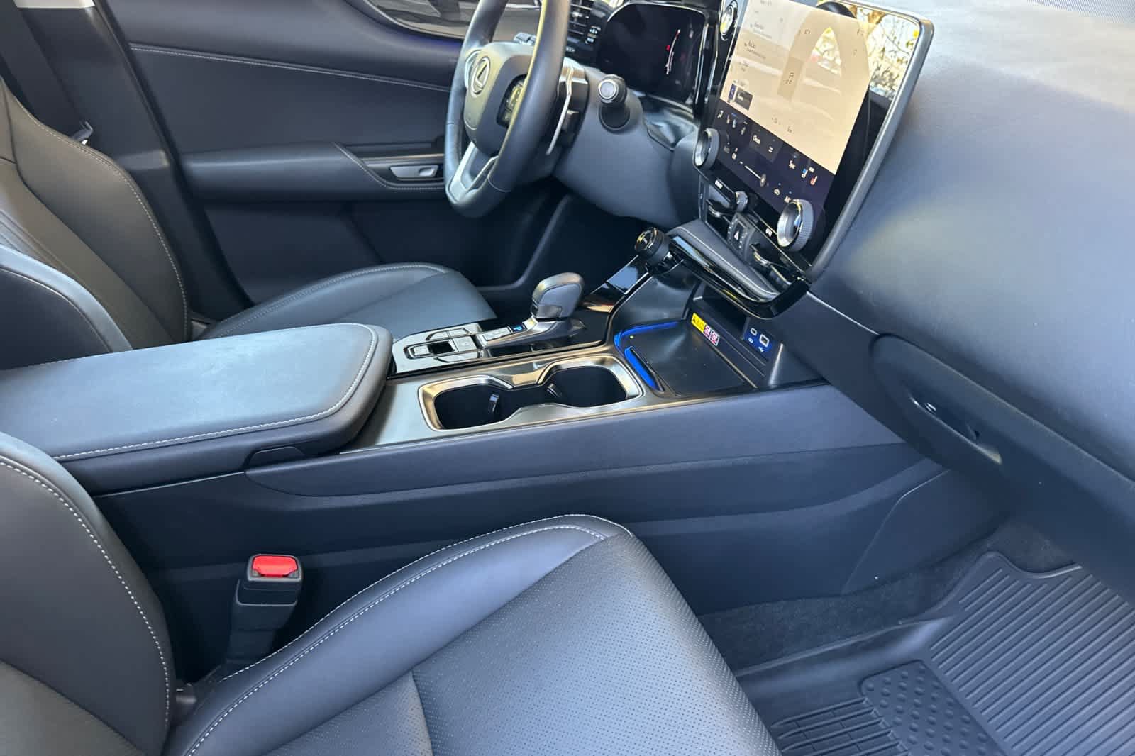 Certified 2026 Lexus NX 350h AWD w/ Accessory Package (2T) image 17