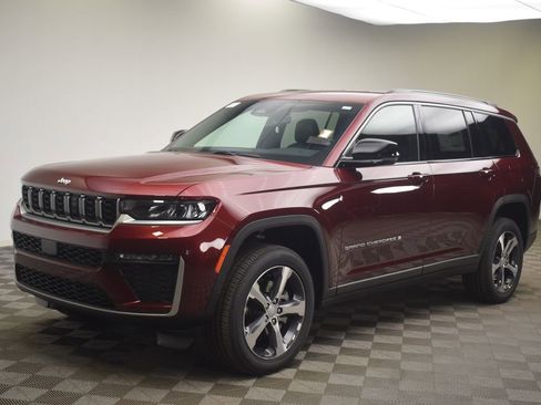New 2026 Jeep Grand Cherokee L Limited AWD/4WD image 16