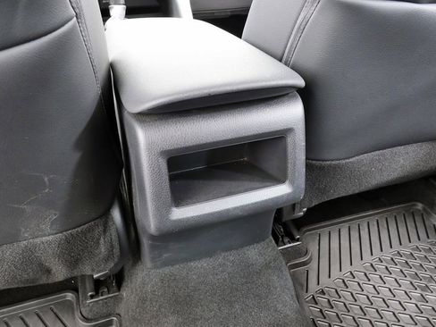 Used 2024 Toyota Camry SE FWD image 20