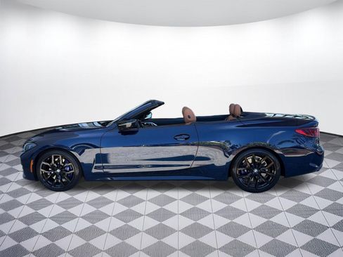Used 2025 BMW M440i Convertible w/ Premium Package RWD image 2