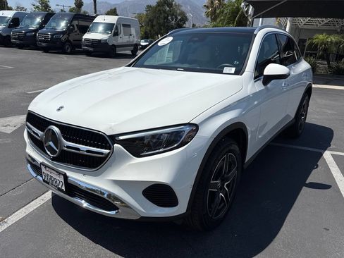 Certified 2026 Mercedes-Benz GLC 300 image 3